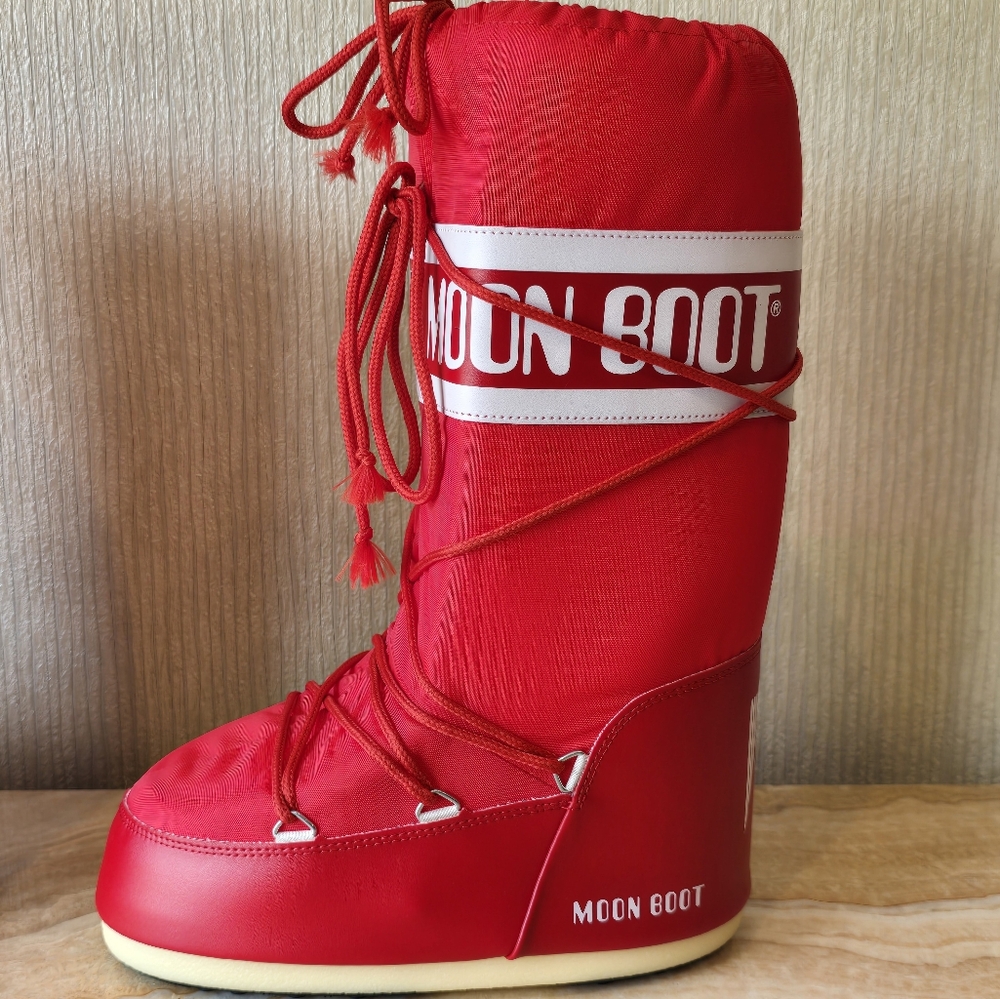 Moon Boot Red Winter Snow Boot - Picture 5 of 16